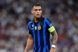 قائد إنتر مهدد بالغياب عن ديربي ميلانو 15 أكتوبر 2026 03:22 م